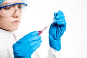 Emofilia con inibitori, marstacimab riduce i sanguinamenti nello studio BASIS