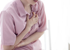 donna dolore al petto